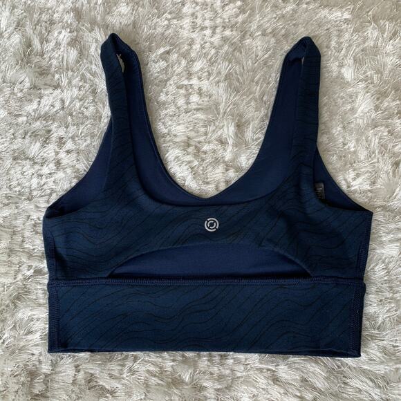 Core 10 Blue Sports Bra Sz XS  Ripple Stripe Pattern - Picture 2 of 6
